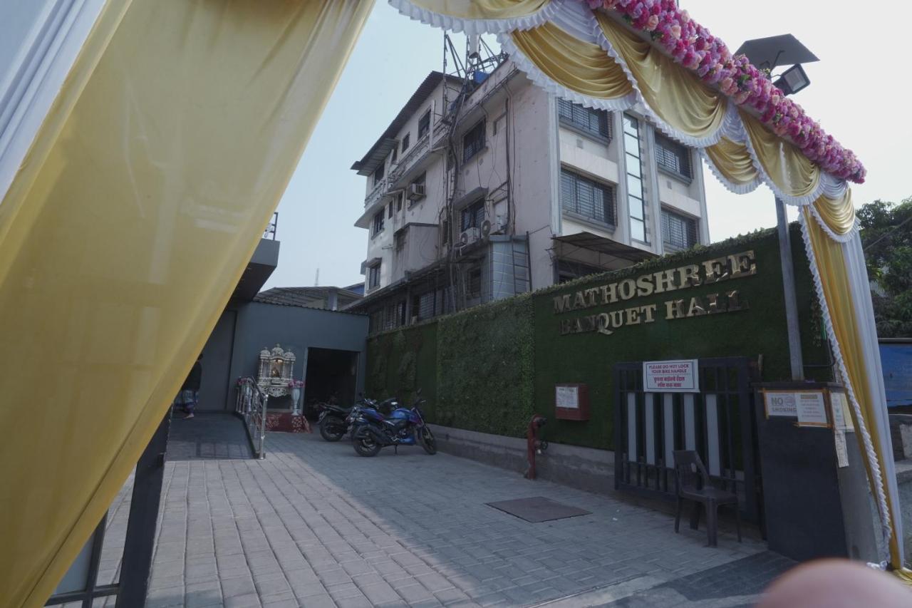 Hotel Mathoshree Thane Buitenkant foto