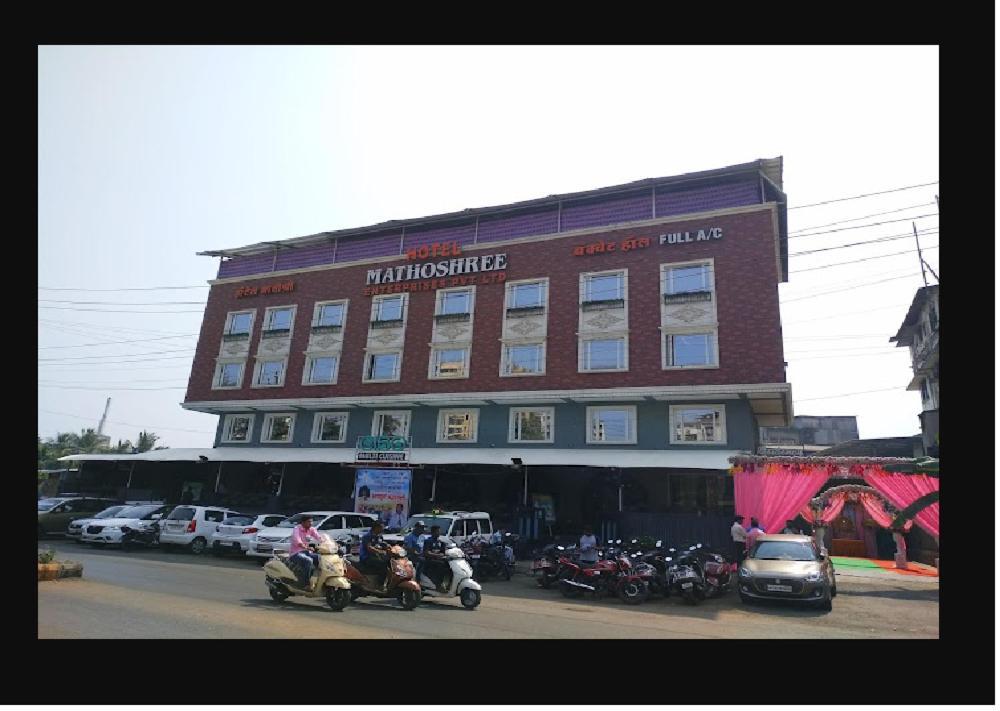 Hotel Mathoshree Thane Buitenkant foto